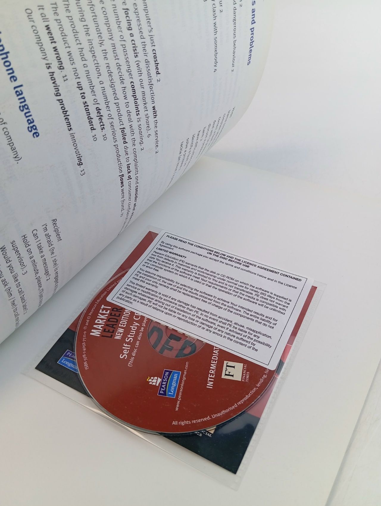 Market Leader: Intermediate Business English Course Book (New Edition)