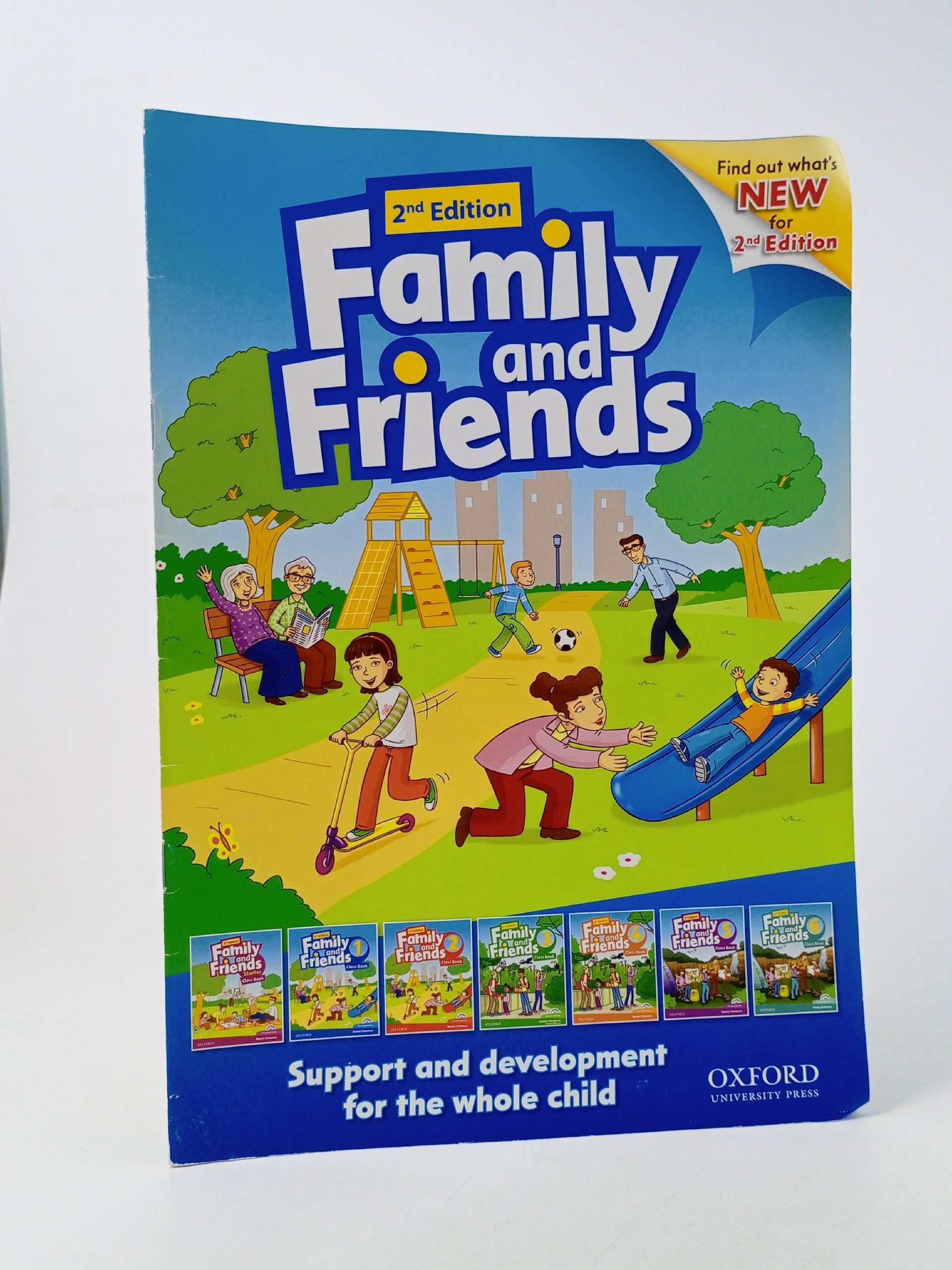 Обложка: FAMILY & FRIENDS. Level 1. 2nd Edition.