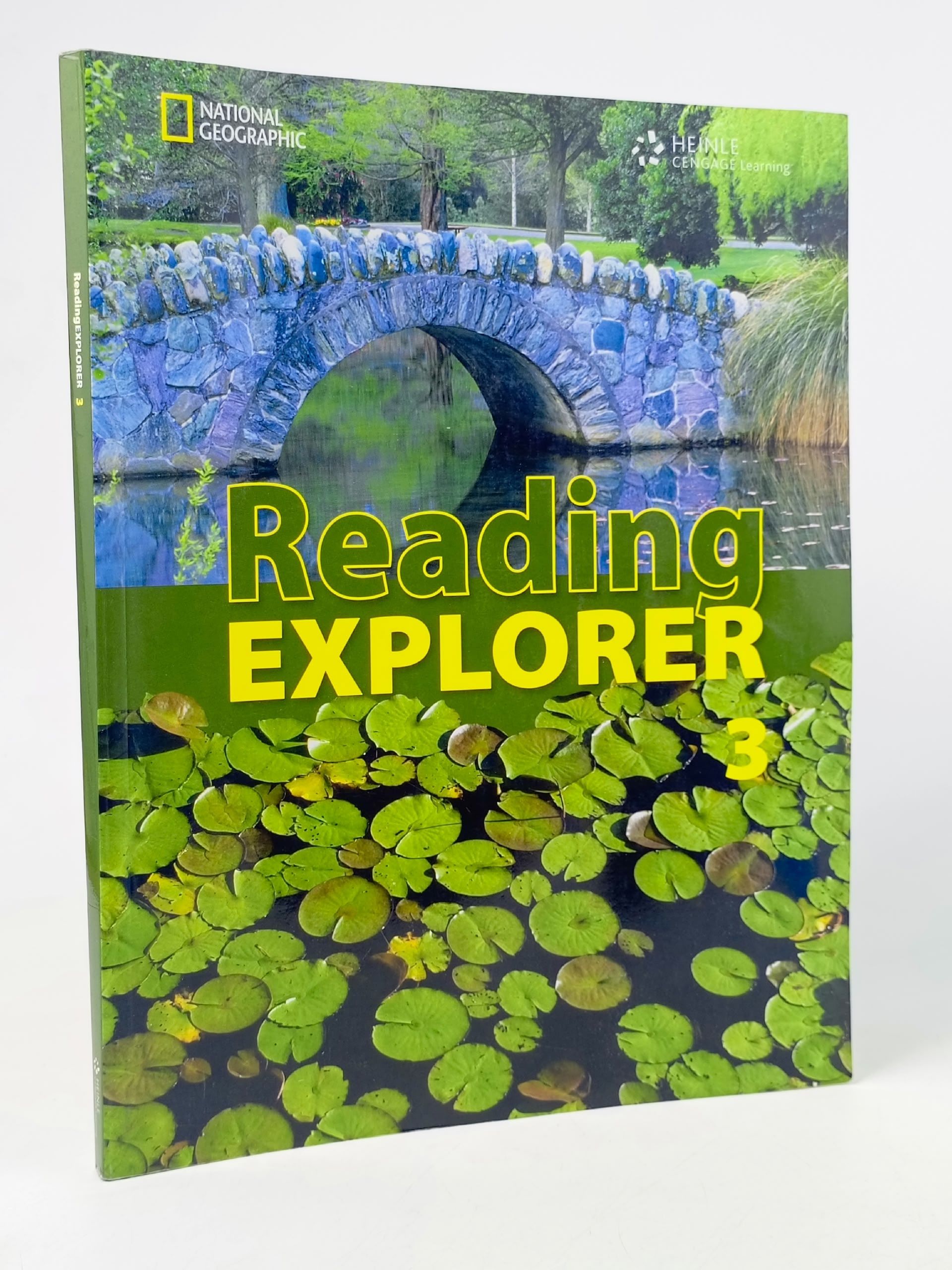 Обложка: Reading Explorer 3 от National Geographic.