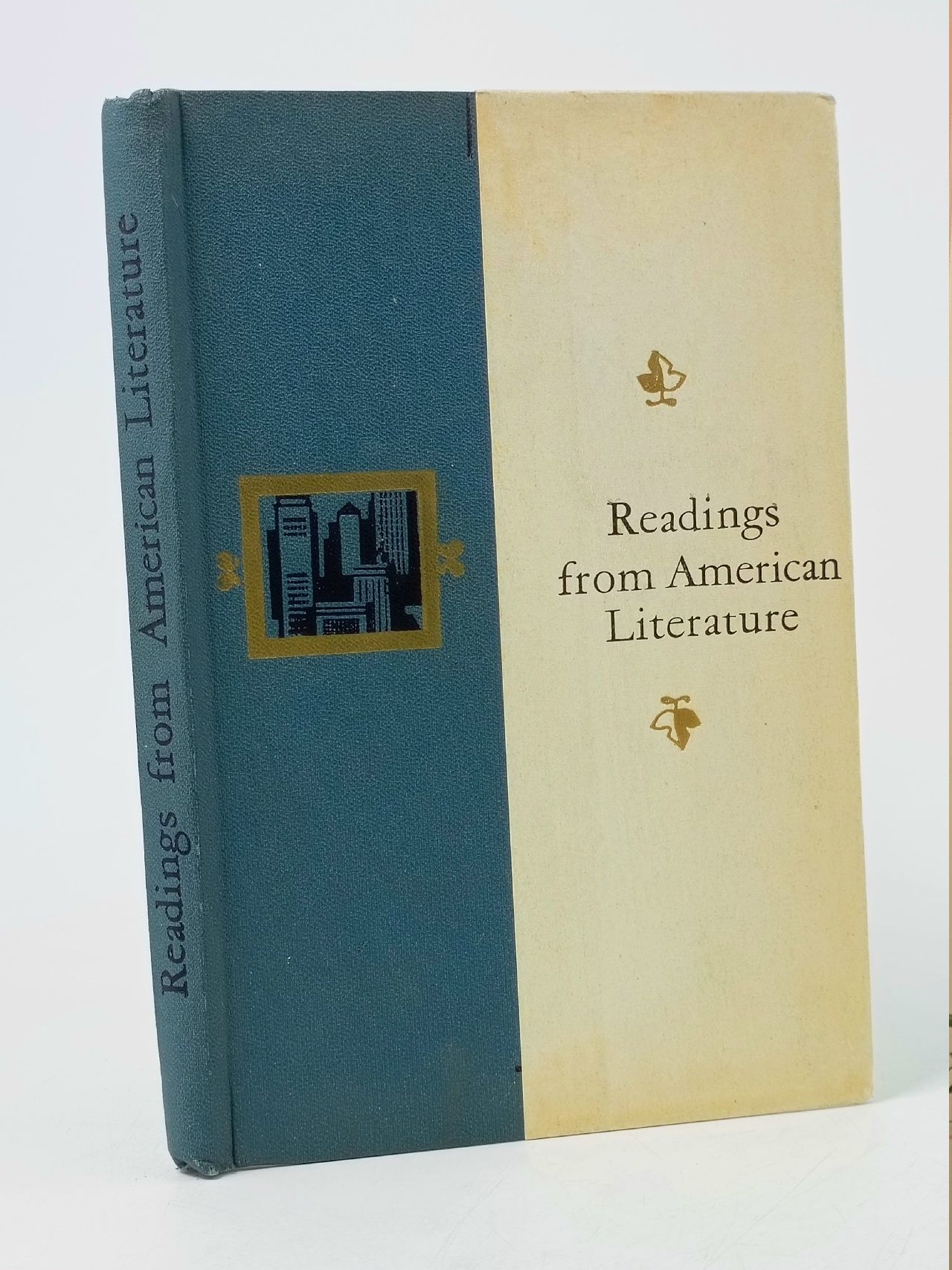 Обложка: Readings from American Literature