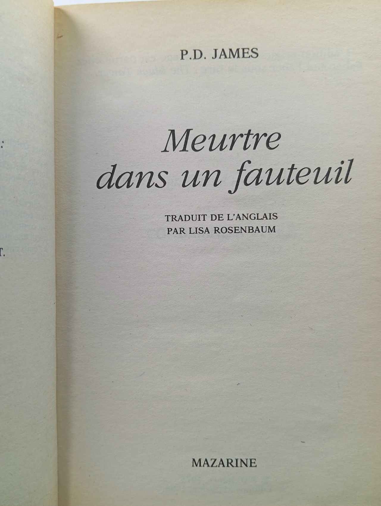 "Meurtre dans un fauteuil" ("Убийство в кресле")