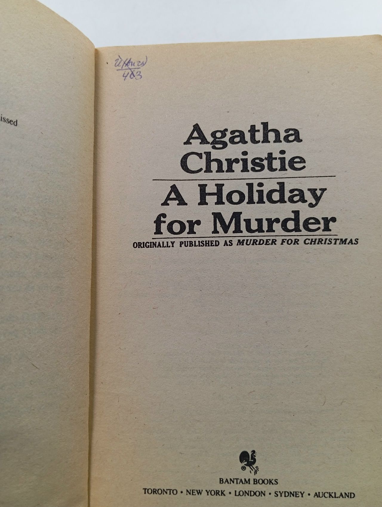 A Holiday for Murder Кристи Агата