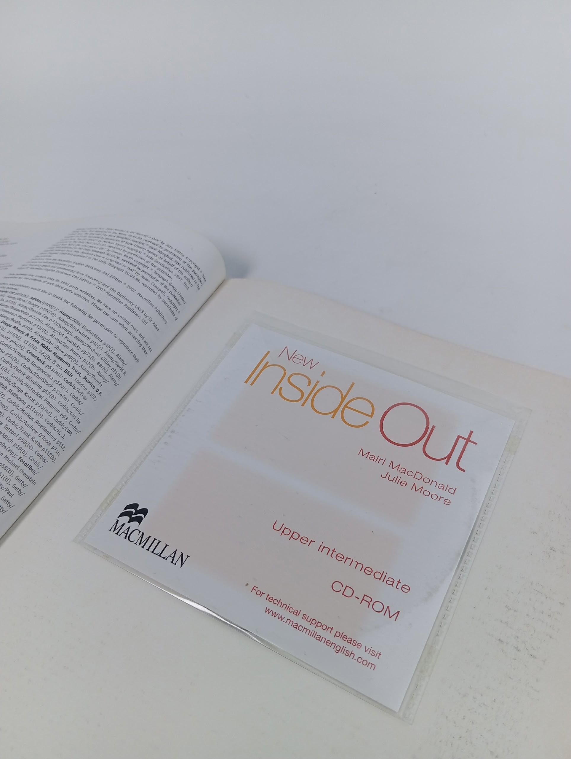 New Inside Out Upper Intermediate (Student's Book)