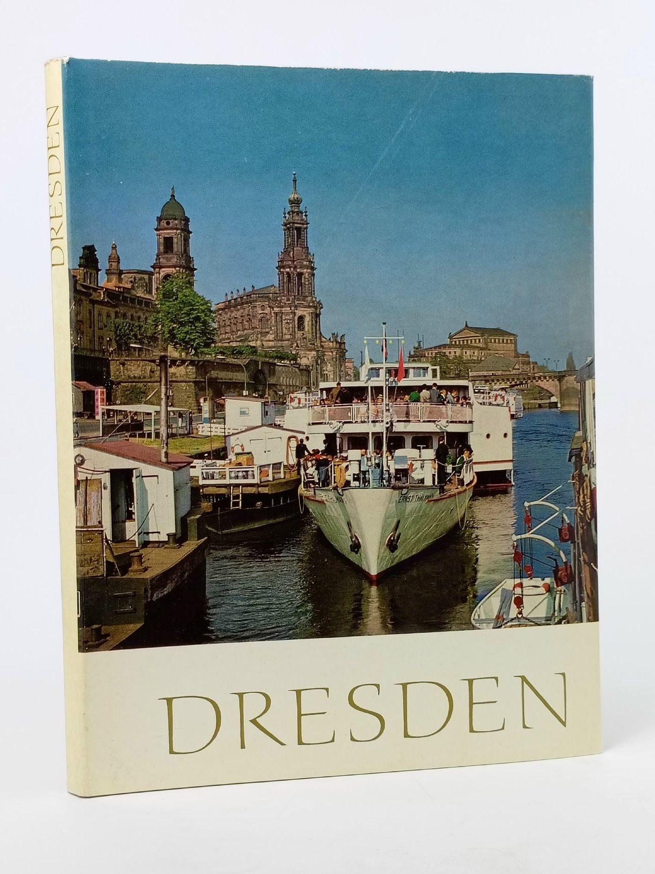 Обложка: Dresden.Шилль Герхард "Дрезден".