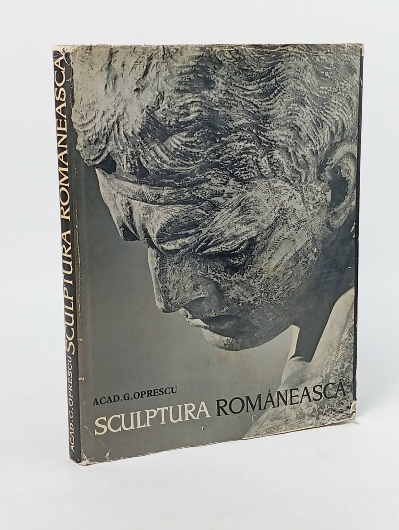 Обложка: Sculptura Rom neasc ( Румынская скульптура )