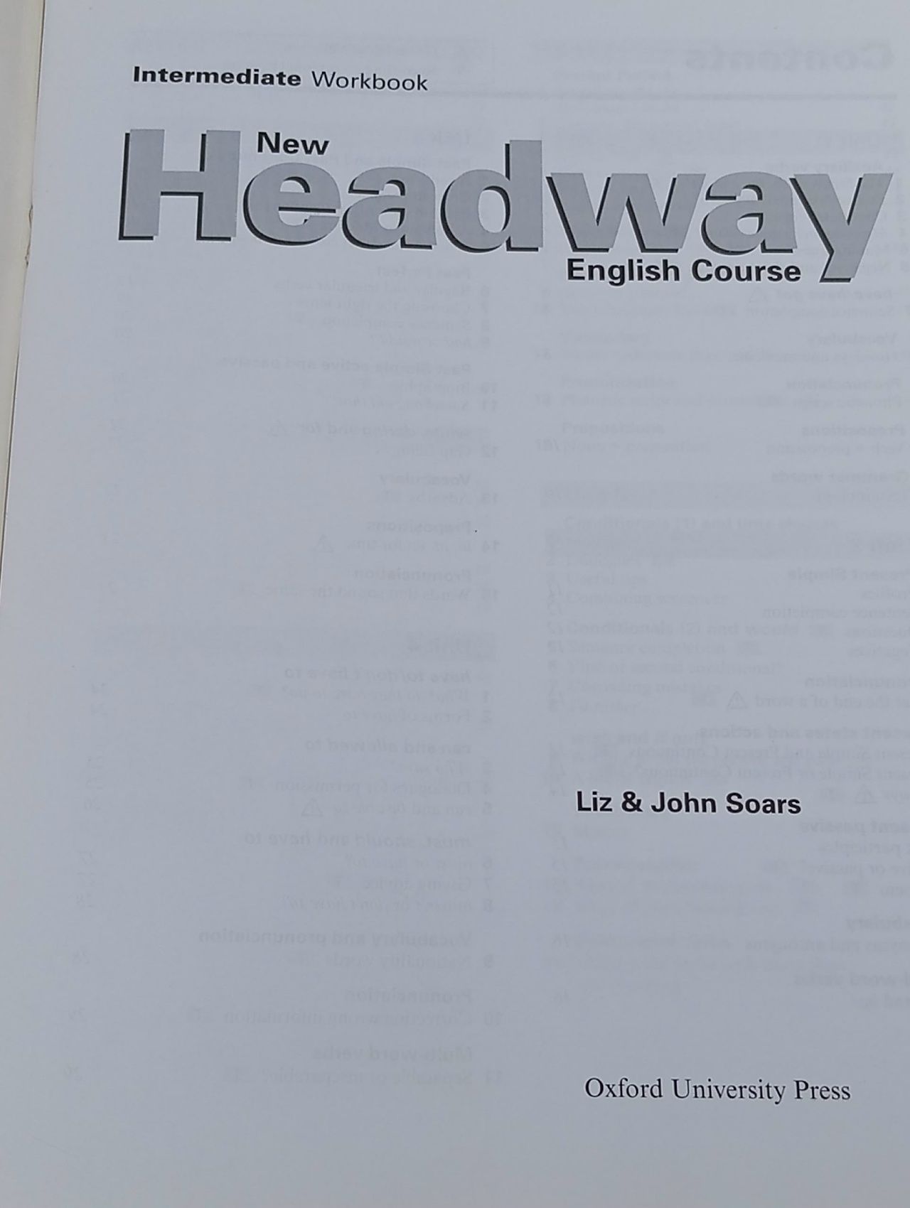 New Headway English Course: Intermediate (Workbook with key
