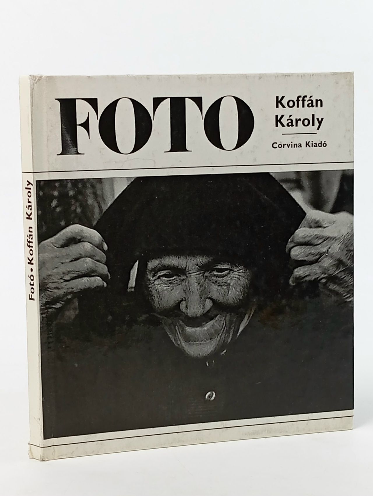 Обложка: Koffan Karoly. Munkassaga