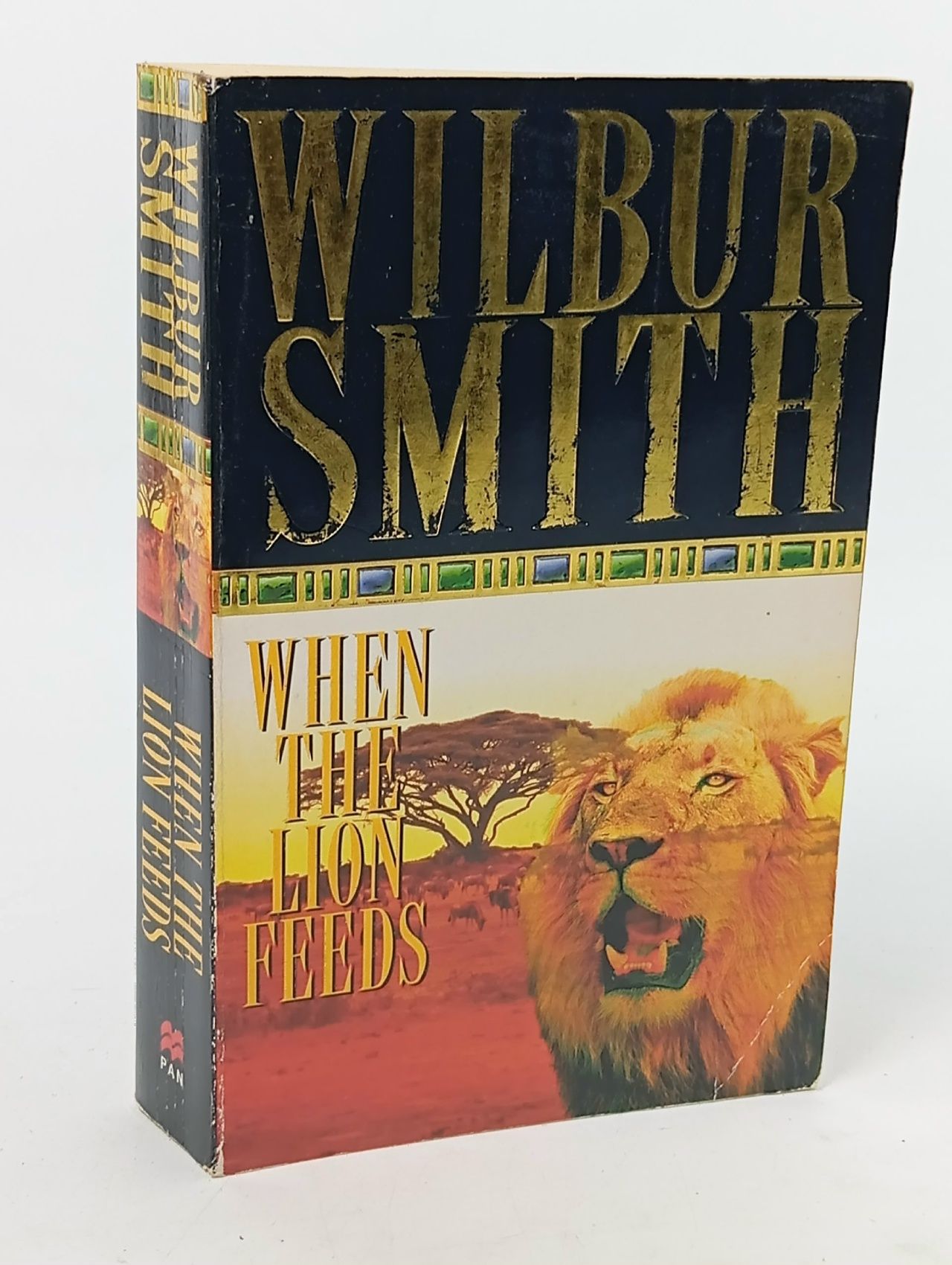 Обложка: When the Lion Feeds. Smith Wilbur. Когда Лев кормится. Смит Уилбур.
